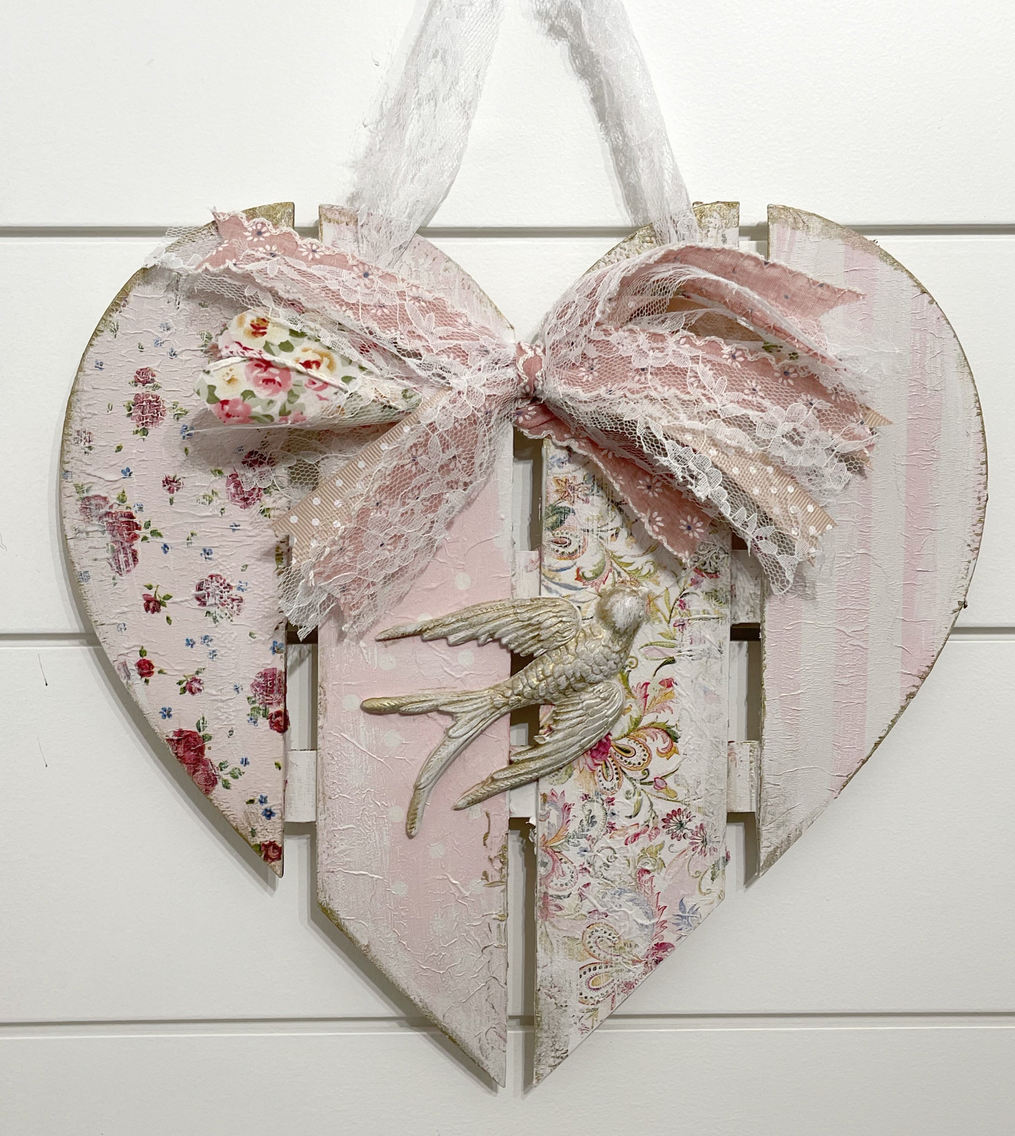 Shabby Chic Heart The Crafty DIYer   3146F5C1 8DB0 4BBD B9EA F87EB369DAAC 